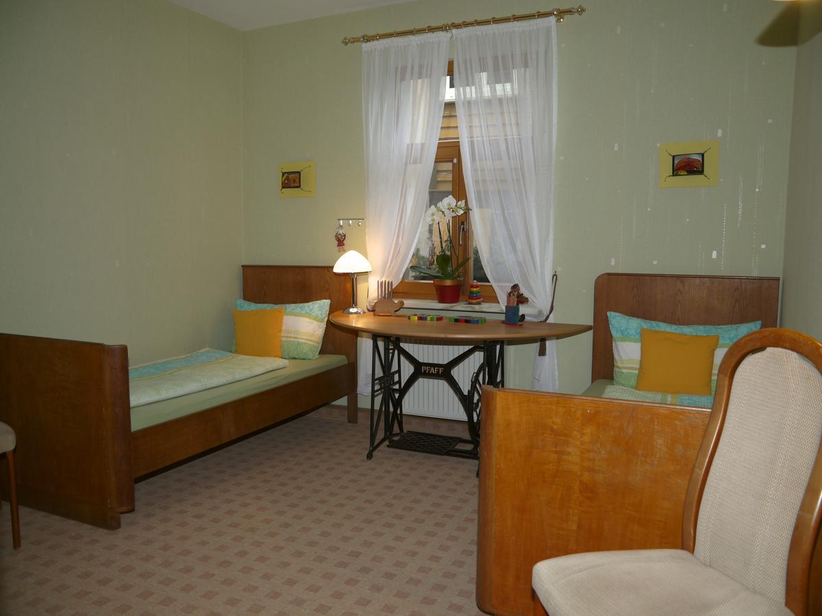Ferienwohnung Haus "Anna" Bad Blankenburg Ngoại thất bức ảnh